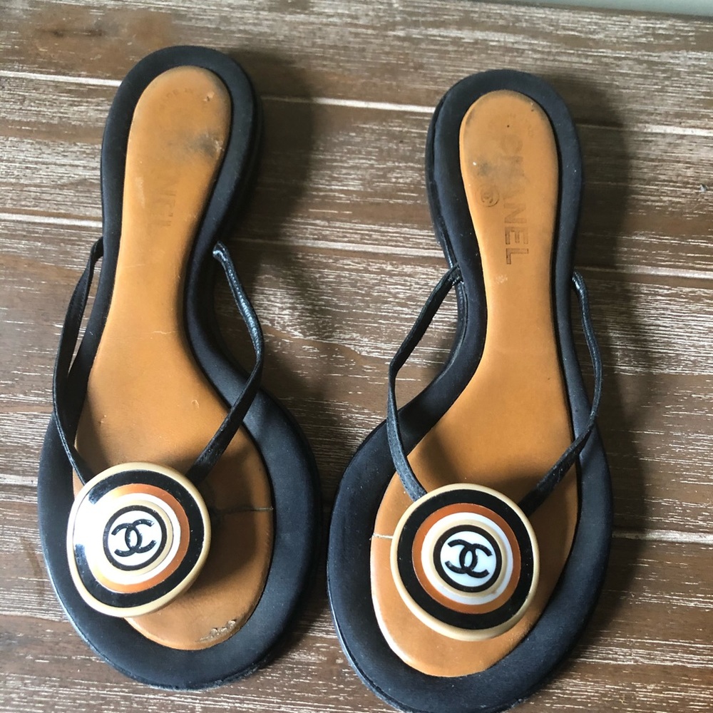 Chanel thong sandals